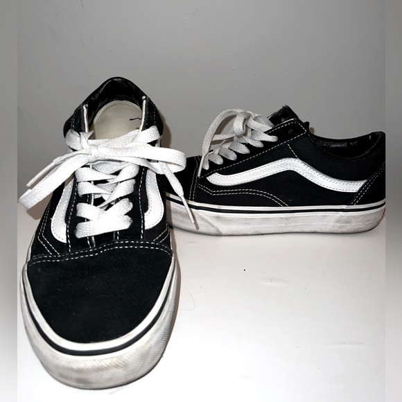 Vans off the wall - low top women’s sneaker, size 5.5 US - Picture 1 of 3